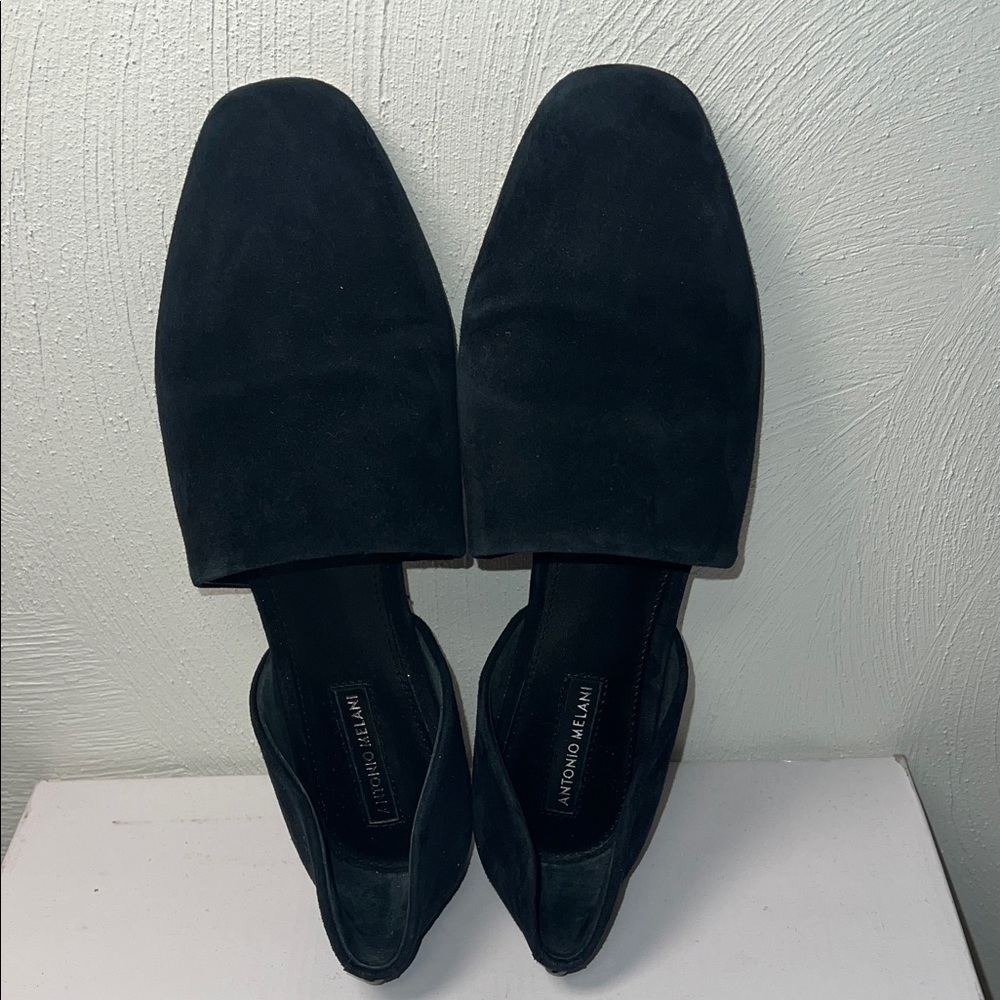 Antonio Melani Women's Black Suede Flats